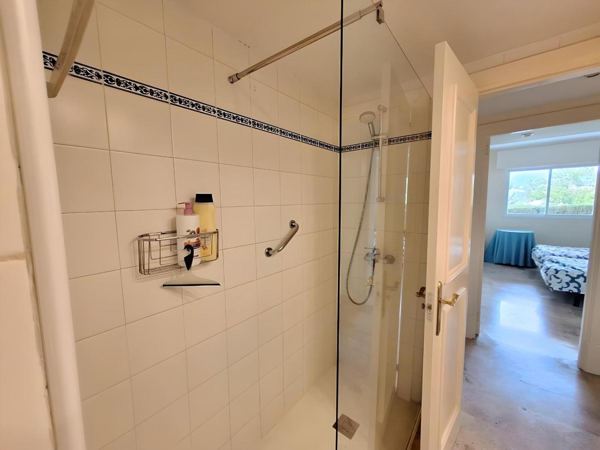 Gorgeous 2Br Apt. W/ Mountain View Puerto Banus Marbella Ngoại thất bức ảnh