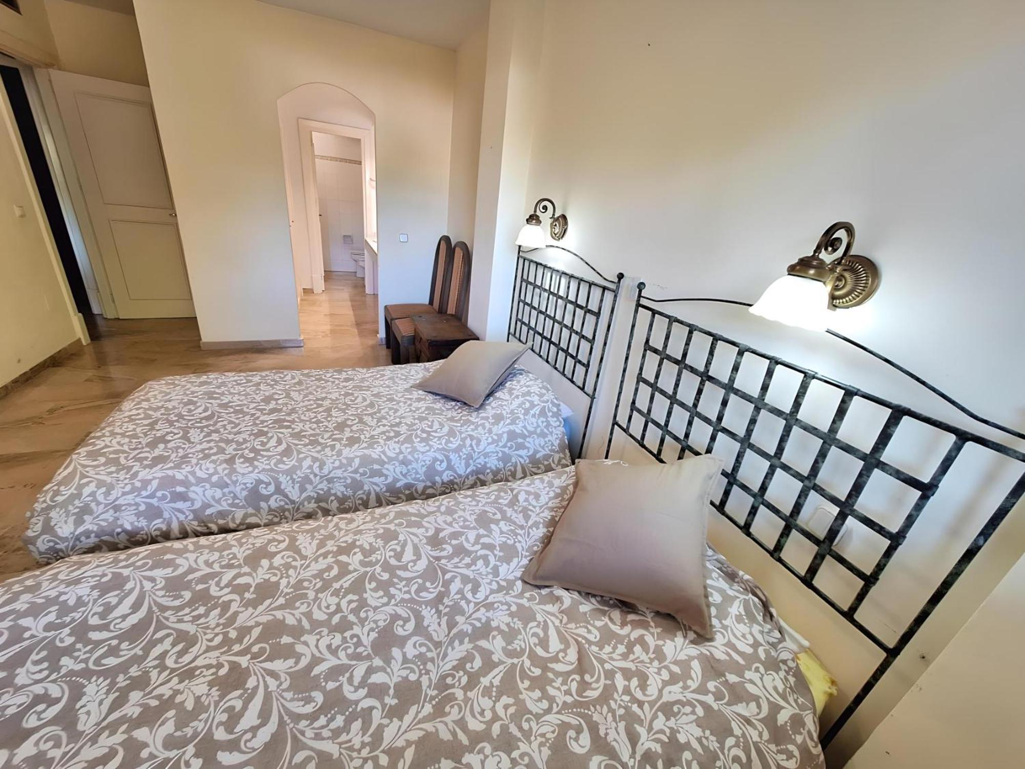 Gorgeous 2Br Apt. W/ Mountain View Puerto Banus Marbella Ngoại thất bức ảnh