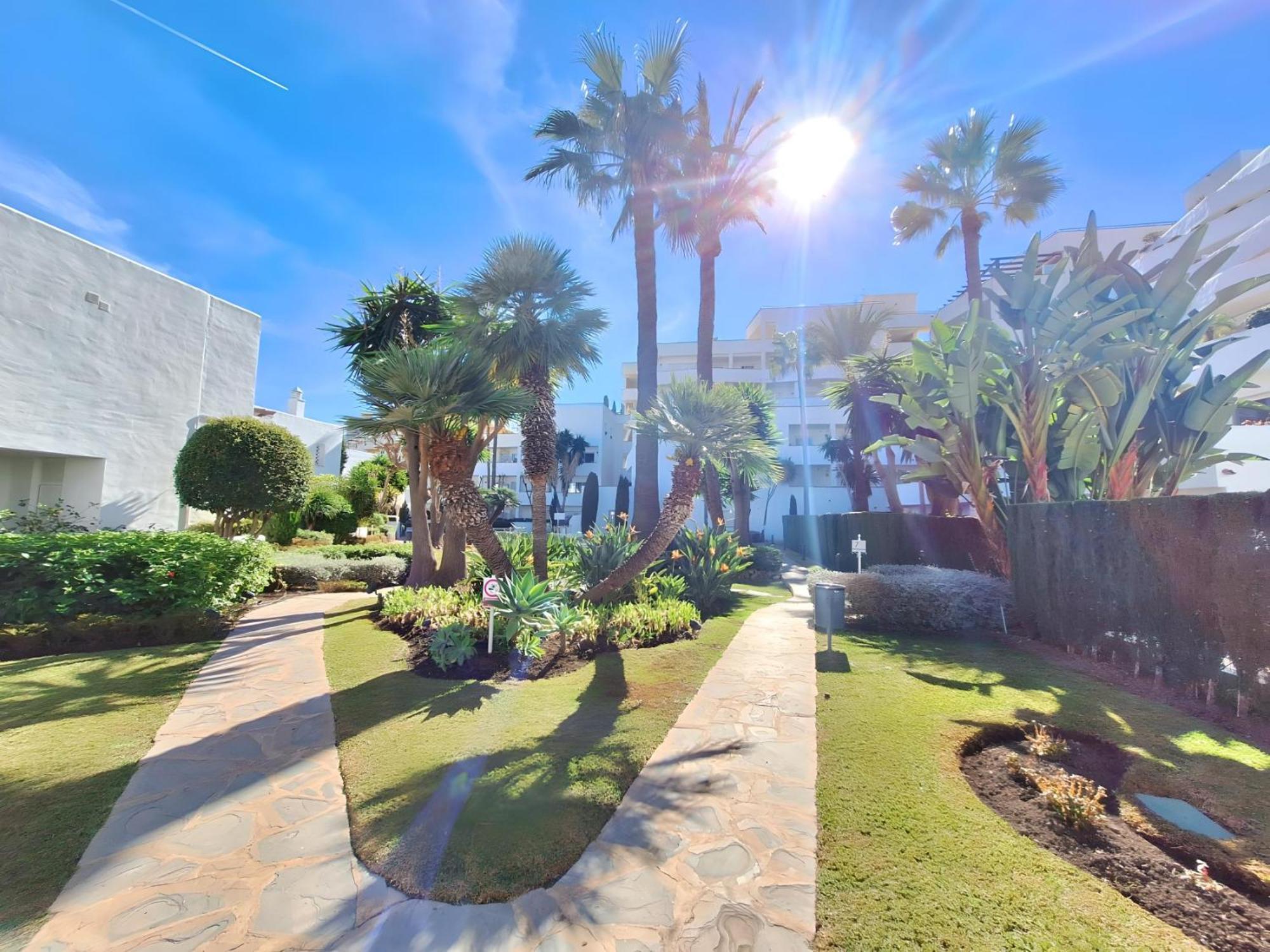 Gorgeous 2Br Apt. W/ Mountain View Puerto Banus Marbella Ngoại thất bức ảnh
