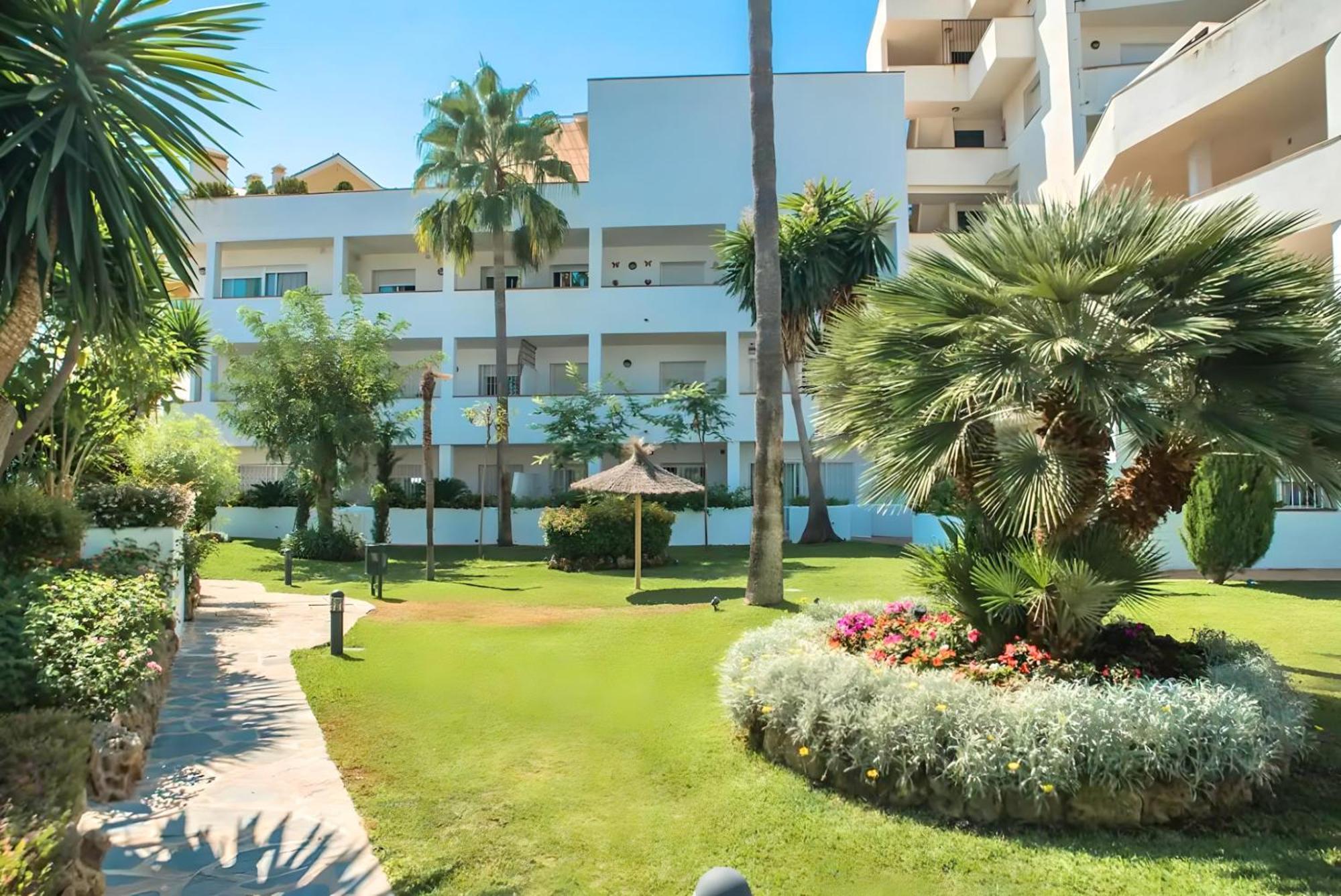 Gorgeous 2Br Apt. W/ Mountain View Puerto Banus Marbella Ngoại thất bức ảnh