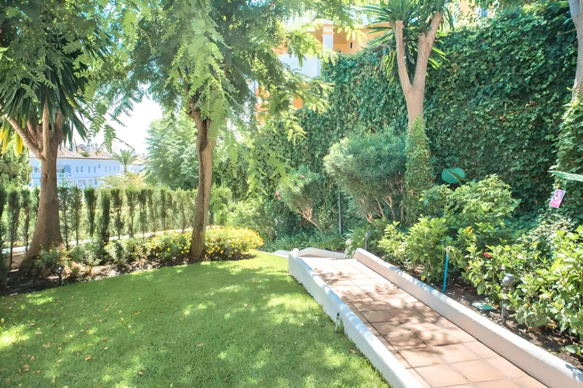 Gorgeous 2Br Apt. W/ Mountain View Puerto Banus Marbella Ngoại thất bức ảnh