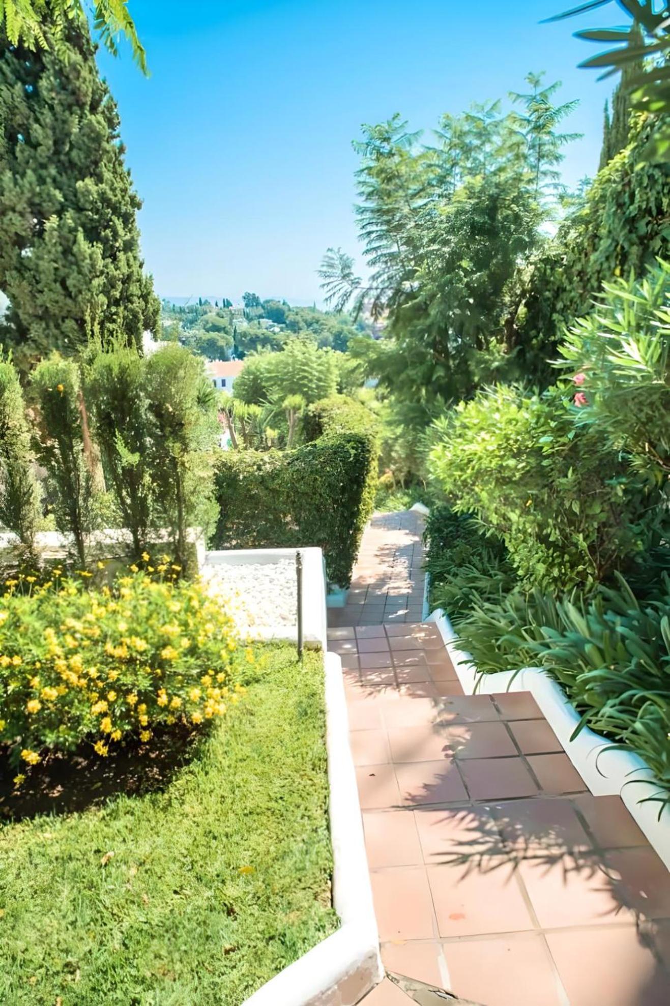 Gorgeous 2Br Apt. W/ Mountain View Puerto Banus Marbella Ngoại thất bức ảnh