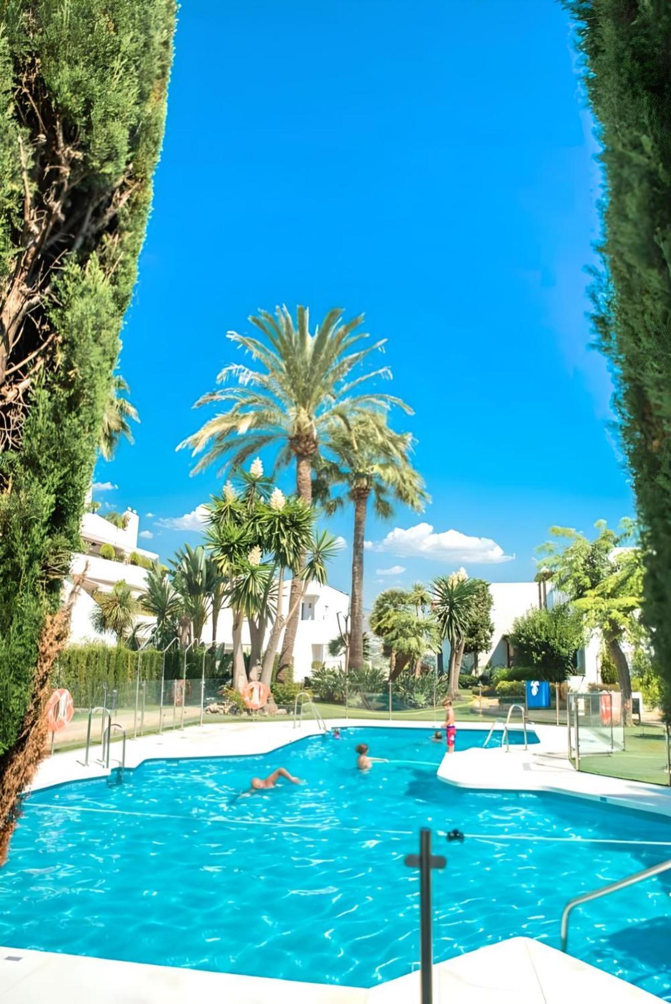 Gorgeous 2Br Apt. W/ Mountain View Puerto Banus Marbella Ngoại thất bức ảnh